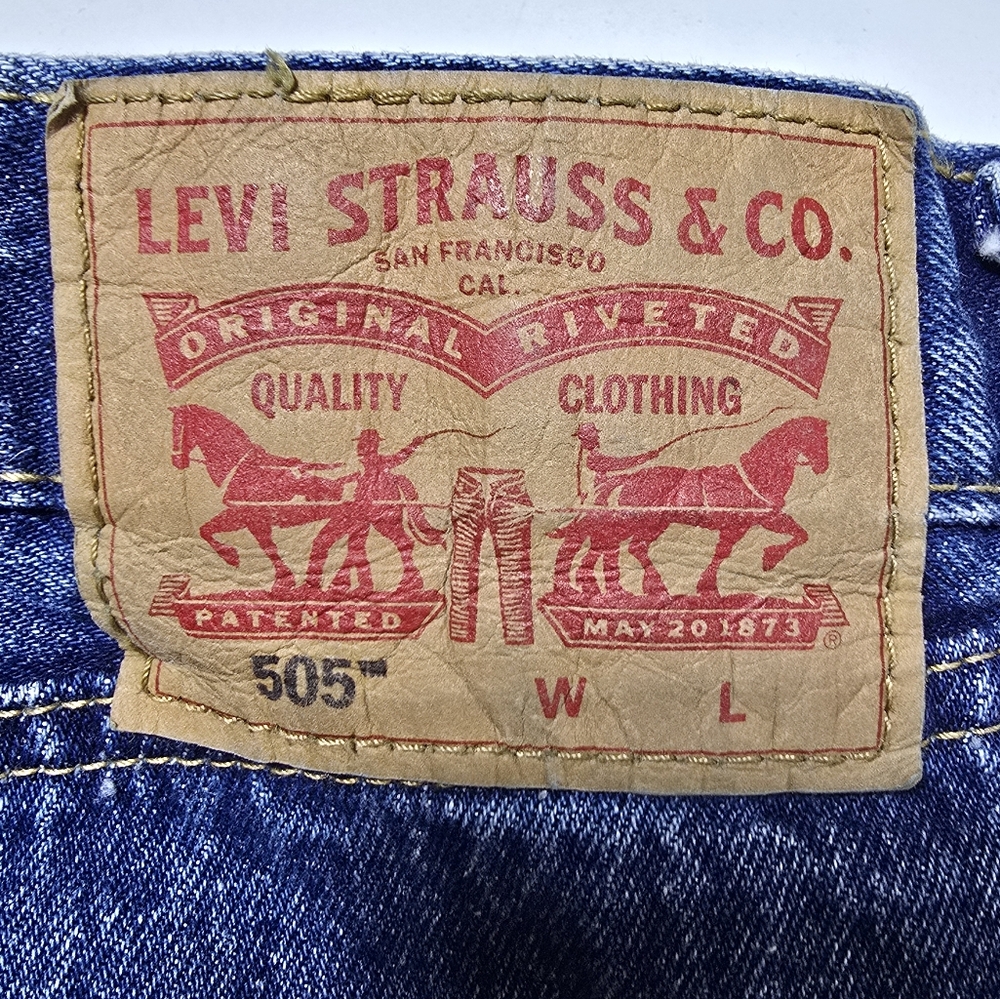 EUC Big & Tall Levi's 505 regular fit blue jeans 50x29 - Picture 9 of 11